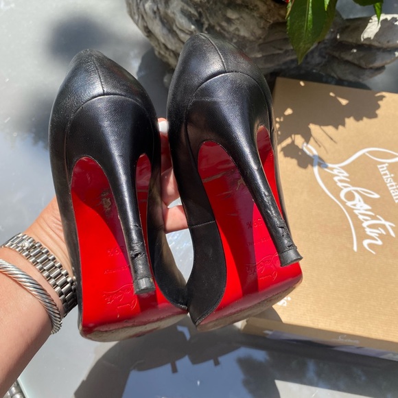 Christian Louboutin black pumps - Picture 8 of 12
